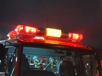 千葉市稲毛区で居酒屋が全焼　「厨房から爆発」と通報、客1人が軽傷