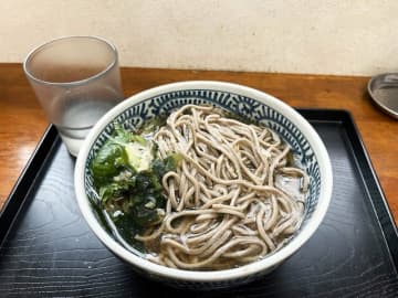 「一杯のかけそば」がたった200円 東京発「人情立ち食いそば」実食報告