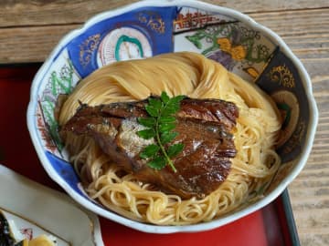 豊臣秀吉ゆかりの滋賀・長浜で楽しむ絶品　郷土料理「鯖そうめん」とは