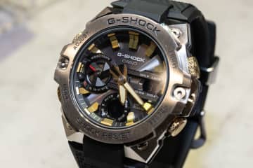 G-SHOCK、巳年を祝う“ウロボロス”モデル