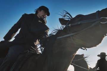 ヒョンビン主演の映画「ハルビン」スチールカットを追加で公開