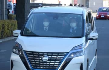 【速報】柏の夫妻殺害・住宅全焼事件　公務執行妨害容疑で逮捕の77歳容疑者が退院、柏署に移送　改めて逮捕　千葉県警