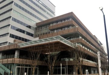女性教員6人にセクハラ　「好きなんだ」好意伝える手紙やメッセージ付き菓子、容姿に関する発言　中学校の用務員を停職1カ月　千葉市教委