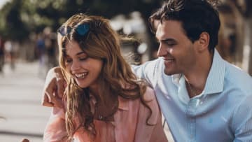 親の再婚で「義兄妹」になった男女の“禁断のアチチ”に鼻息！『俺の過ち』＆『君の過ち』アマプラで...