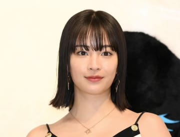 広瀬すず　ルイ・ヴィトンのイベント登場→あえてのパンツ姿で輝き放つ「大人になったので」