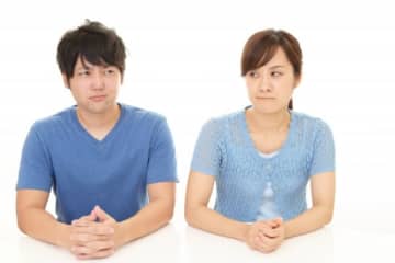 「名字は女が変えるものでしょ？」結婚式を前に両家でバトル勃発　親も「大事な一人娘ですが？」と猛反撃【前編】