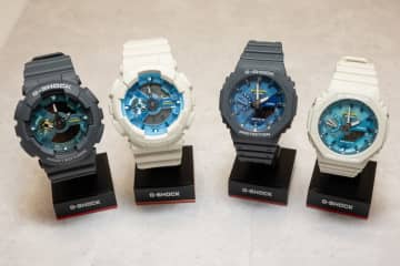 G-SHOCK、夏のオアシスをクリアブルー・ダイヤルで表現した新色