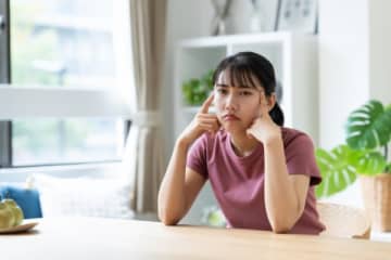 なんで!?　教習所に通うことになるも、男尊女卑の父親が「やっぱりやめた方かいい」　前日にひっくり返された女性の悲しい記憶