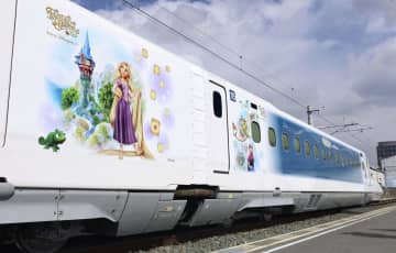ディズニー新幹線お披露目　JR東海、21日から運行