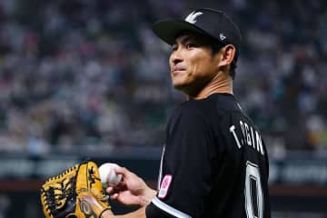 ロッテ、30年の時を経て復刻…愛された“グレーユニ”が再登場　荻野「とてもかっこいい」