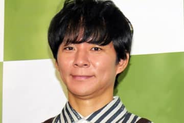 粉チーズはこうかける！　アンジャ渡部の「ナポリタンの食べ方」がウマすぎる