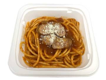 買い合わせしやすいミニサイズ! セブン‐イレブンが炒めの香ばしさが美味しい「ちょびっとパスタ 太麺ナポリタン」を税込321円で発売