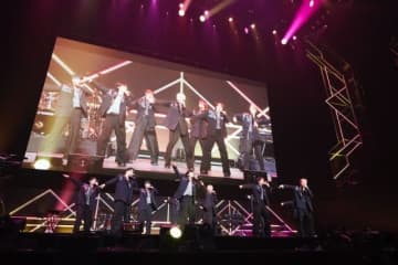 INI、ライヴ・イベント「INITIME MUSIC LIVE」開催 名曲カヴァーや日替わりで豪華ゲストも登場