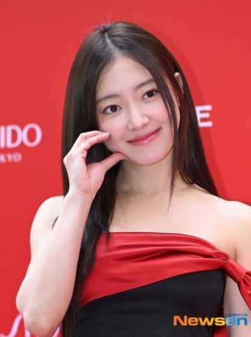 【PHOTO】イ・セヨン、ナ・イヌら「資生堂」のイベントに出席…溢れる透明感