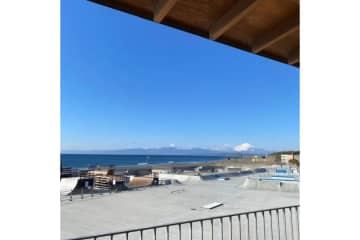 江の島と富士山を一望できるカフェ「Windera Cafe 鵠沼海岸店」がオープン