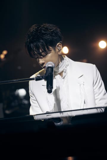 佐藤健、約6年ぶり単独イベント　ピアノ弾き語りなど1万2000人のファン歓喜