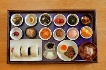 1番贅沢な朝食！？？どどーんと16品！朝７時から営業