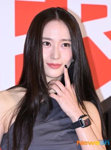 【PHOTO】 f(x) クリスタル＆イ・ジョンソク、時計ブランド「タグ・ホイヤー」のイベントに出席