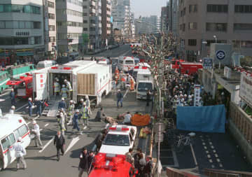 「極刑回避は説明が付かない」。裁判長はオウム幹部に死刑判決を言い渡した　事件直後に「サリンの可能性」と発表、警視総監が学んだ教訓