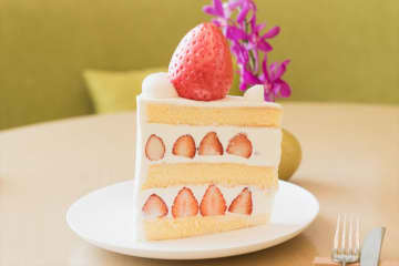 20粒のいちごを使ったBIGサイズが圧巻。「東京エディション銀座」の笑顔を分け合うケーキ 連載：最高のショートケーキを求めて