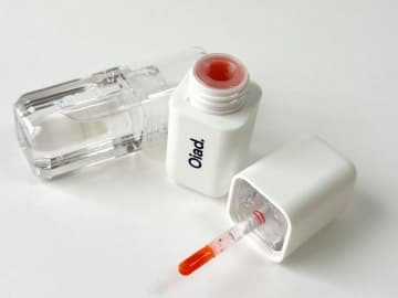 ピールオフで唇が染まる♡ Oiad.のリップティークが超便利！