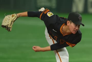 巨人バッテリーが活躍 2番甲斐が決勝打 井上が7回零封