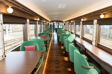 伊予灘ものがたり―新車両でリニューアル！　愛媛県にこだわった食事、伝統工芸、絶景が楽しめる観光列車（THE列車）