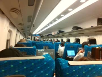 東海道新幹線 のぞみ ３号車が自由席から指定席に、中央線グリーン車といっしょに“伝える”を考える