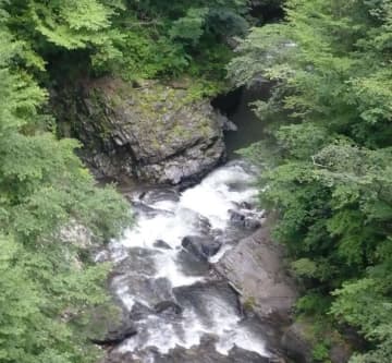 【武田家の秘密のために55人の遊女が転落死？】山梨の花魁淵に伝わる悲劇の伝説とは