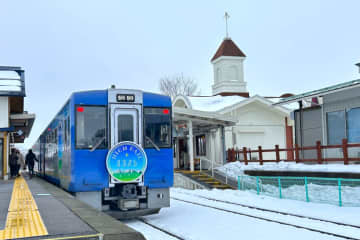 天空に最も近いJR小海線の人気観光列車「HIGH RAIL 1375」に乗り グルメ･ワイン･美術館で過ごす大人のツアー体験 ①
