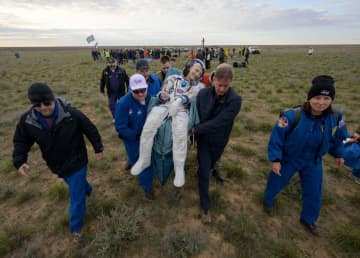 NASA現役最年長飛行士、70歳の誕生日に地球帰還–宇宙は4回目、累計590日滞在