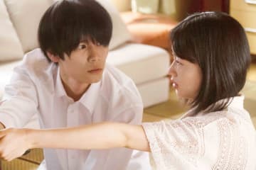萩原利久＆河合優実＆伊東蒼が見せるむきだしの感情　「今日の空が一番好き、とまだ言えない僕は」映像
