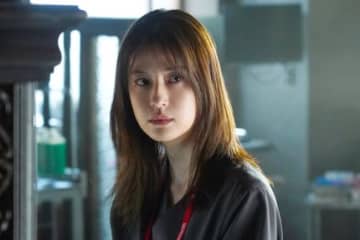 「Dr.アシュラ」ラストの回想シーンで“朱羅”松本若菜の壮絶過去が… 「️杏野先生の過去つらすぎ」「なんとか生き残ったということか」
