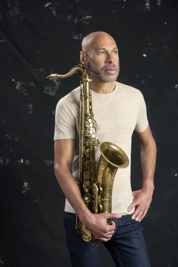 サックス奏者ジョシュア・レッドマン 新作リリース決定、若きカルテットと練り上げた全曲書き下ろしの意欲作 