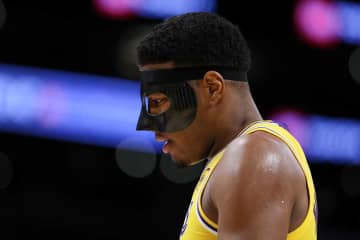 【NBA】レイカーズHC、今季を振り返り八村塁を絶賛　「1年間通して主役としてやり遂げてくれた」　プレーオフは1回戦で敗退