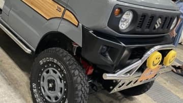 斬新だぞ「軽バン」キャンパーカスタム。ジムニー過ぎる！スズキ エブリイがベースの釣り仕様！この迫力で軽自動車なんだ…