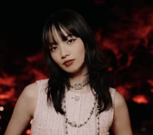 「脚長すぎでは！？」小松菜奈、引き締まったウエスト＆美脚に称賛の嵐「スタイル良すぎて震える」「惚れ直した」