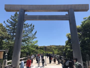 『神社の数はコンビニの5倍？』神社の数と分類、12の代表系統を解説