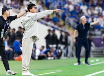 韓国人監督が世界的名将から握手拒否「大丈夫、もう会えないから」。ACL光州FC、アル・ヒラルに0-7大敗