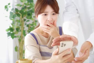 「夫をATMと思うことにした」――車にボイスレコーダーを仕込んで不倫の証拠を掴んだ女性　「女の声が……」