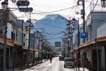 富士山周辺で外国人のレンタカー事故激増、交通ルールわからず「危険運転」…対策は？