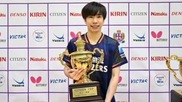 ⽇鉄物流ブレイザーズ・髙⾒真⼰が同級生対決制し初優勝「何回も優勝できるように」＜卓球・ビッグトーナメント2025＞