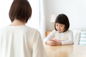 子どもからの信頼を失う『無意識な行動』５選！見逃しがちな悪習慣を見直そう
