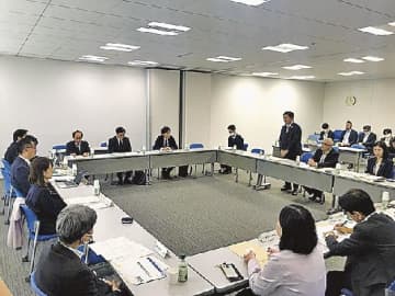 建退共／複数掛け金制度の検討開始、退職金引き上げへ有識者らが初会合