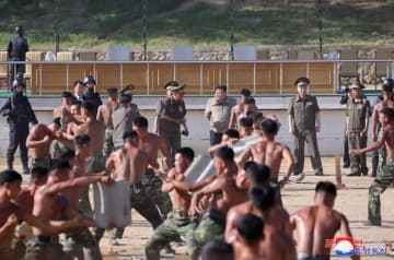 朝鮮労働党中央軍事委員会がロシアのクルスク地域解放作戦に参戦して英雄的偉勲を立てた朝鮮民主主義人民共和国武力の各戦闘区分隊を高く評価