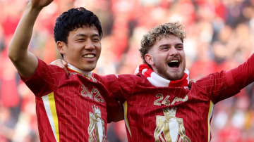 32歳日本代表主将、世界最高峰のリーグで優勝！人気お笑い芸人に五輪金メダリストも祝福「おめでとうございます」