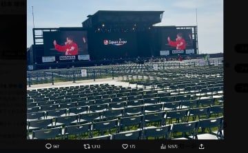 TikTok100万人超歌手、万博ライブ“ガラガラ写真”公開 「実力不足です」投稿が反響呼ぶ