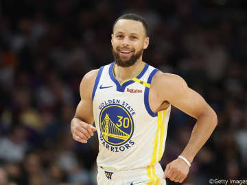 今季のトワイマン・ストークス・チームメート賞にウォリアーズのステフィン・カリーが選出