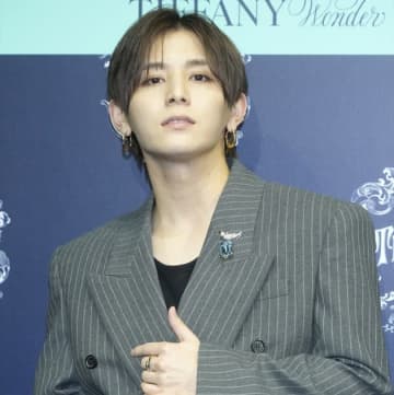 山田涼介、静岡名物グルメのシラスや浜松餃子をソロツアーのオフショットで公開