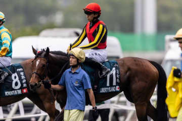 三冠牝馬リバティアイランド予後不良で安楽死…香港で左前脚を故障